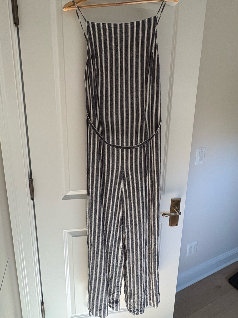 NWOT | Madewell Pleated Wide-Leg Jumpsuit in Pinstripe Linen | Size 6 - Picture 5 of 8
